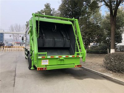 國六東風(fēng)天錦壓縮式垃圾車 城市環(huán)保的強(qiáng)力助手